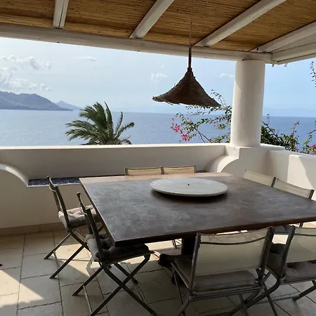 I 100 Gradini - Ampie Terrazze Sul Mare E Giardino Mediterraneo Prázdninový dům