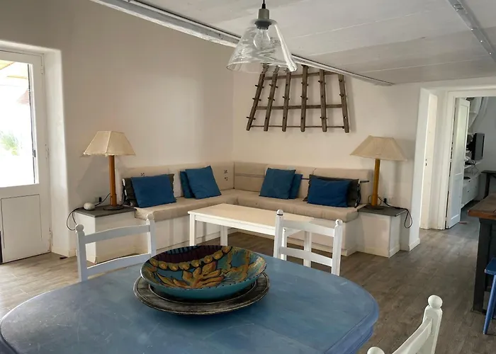 I 100 Gradini - Ampie Terrazze Sul Mare E Giardino Mediterraneo